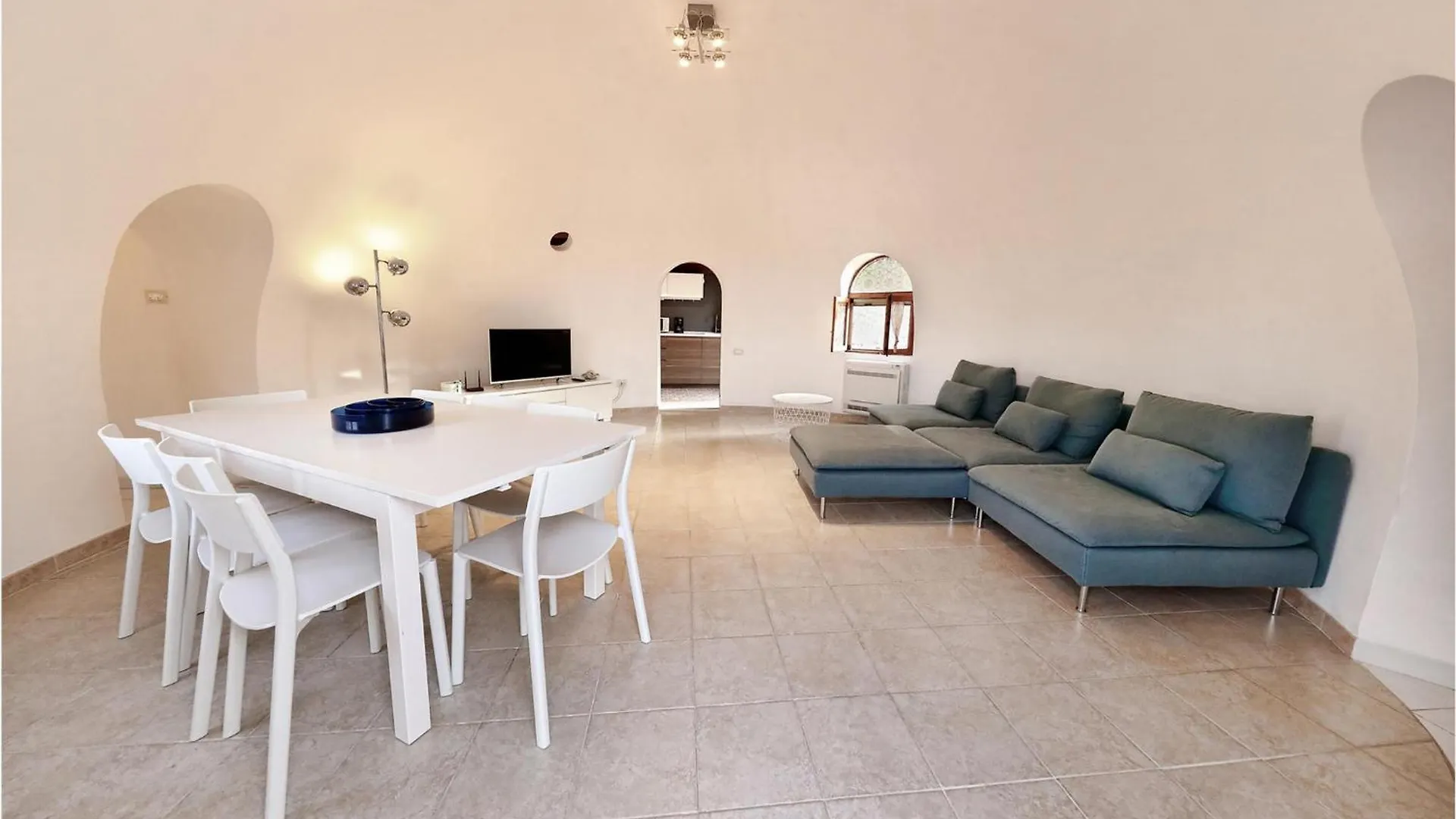 Cozy Home In Siracusa With Kitchen Syracuse Hébergement de vacances